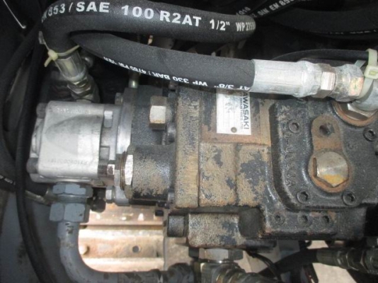 ขายรถขุดKOBELCO SK045 ปั้มนิ้ว,คอลโทนสั้น (ขนาดPC45) พร้อมหัวกระแทกNPK+บุ้งกี้อีกใบ ขายรถขุดKOBELCO SK045 ปั้มนิ้ว,คอลโทนสั้น (ขนาดPC45) พร้อมหัวกระแทกNPK+บุ้งกี้อีกใบ