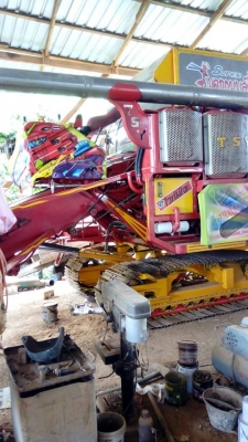 ขายรถเกี่ยวข้าว ไทยเส็งยนต์ ปี57มดจอมพลัง เครื่องHINO JO8C260เทอร์โบว์ สภาพลงงาน