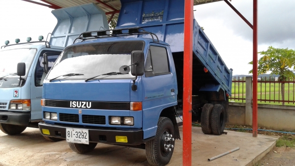 รถดั้มพ์