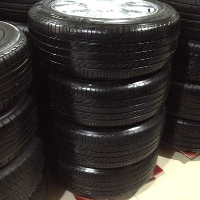 นิ้ว ใส่ s3 ได้ทุกรุ่น ไม่ดุ้งไม่เบียดขอบไม่มีซ่อม สวยทั้งชุดยาง Michelin 205 55 16 ปี 3712 ET 47 กว นิ้ว ใส่ s3 ได้ทุกรุ่น ไม่ดุ้งไม่เบียดขอบไม่มีซ่อม สวยทั้งชุดยาง Michelin 205 55 16 ปี 3712 ET 47 กว