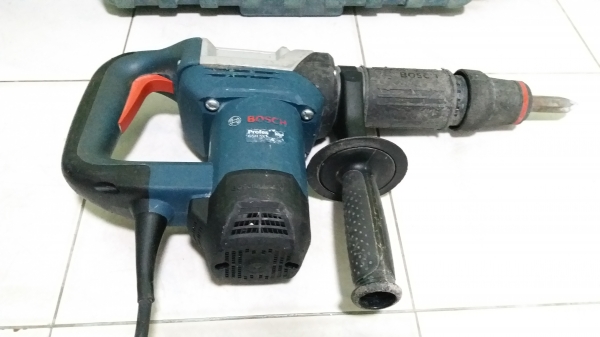 เครื่องสกัดคอนกรีตไฟฟ้า บ๊อช สภาพดีพร้อมใช้งานครับพร้อมก เครื่องสกัดคอนกรีตไฟฟ้า บ๊อช สภาพดีพร้อมใช้งานครับพร้อมก