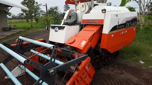 ด่วนๆ!!!.. Kubota Dc60plus ปี53สภาพเยี่ยมราคา259,000 บาทเท่านั้น!!