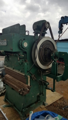 ขายเครื่องพับญี่ปุ่นระบบครัช4ฟุตใบพับพร้อมพับได้4มิลราคาถูกๆครับ ขายเครื่องพับญี่ปุ่นระบบครัช4ฟุตใบพับพร้อมพับได้4มิลราคาถูกๆครับ