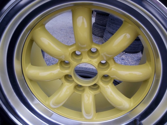 แม็กใหม่ กล้วยขอบ 15 กว้าง 9 ออฟ 15 ใส่รถ 4 รู 100 และ 114