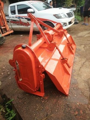 โรตารี่ตราช้าง1.80ติดรถ45,47พร้อมใช้งานใบ60\% โรตารี่ตราช้าง1.80ติดรถ45,47พร้อมใช้งานใบ60\%