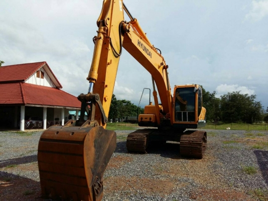 ขายรถแบคโฮ HYUNDAI 220 เอกสารเล่มทะเบียน ไมล์ 4000 ชม.ราคา 1650000