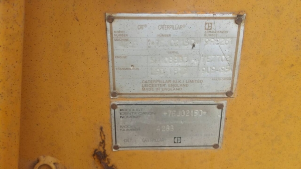 ขายรถตักล้อยาง CAT 916 เอกสารเล่มทะเบียน ราคา 675000