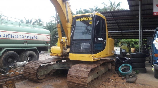 ขายรถแบคโฮ KOMATSU PC120-6 เอกสารเล่มทะเบียน ระบบไฟเต็ม ราคา 750000