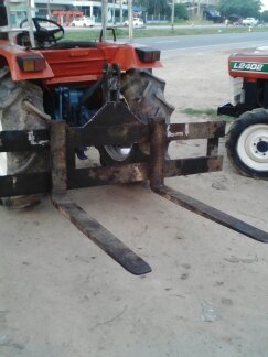 ขายงาตักหลังรถไถ 8000 บาท