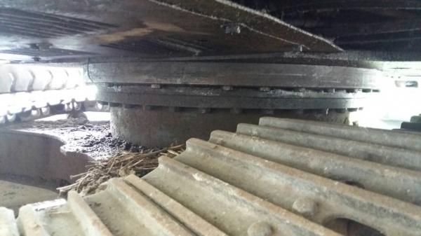 Hitachi EX 200-3 ราคา 690,000 บาท