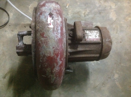 โบวอร์ 1 แรง 220v