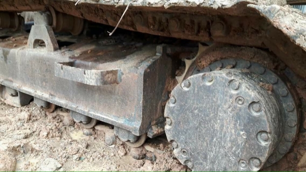 ขาย!! >>> Hitachi Zx200 รุ่น1 <<< สวยเดิม พร้อมใช้งาน ราคา 1,500,000 บาท