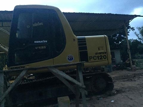 ขาย!! >>> Komatsu Pc120 รุ่น 6 <<< จอ+กล่องหาย เอกสารเล่มทะเบียน ราคา 850,000 บาท(ต่อรอง)