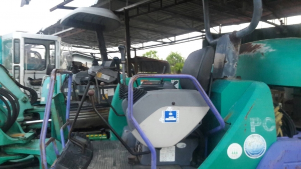ขายรถขุดเล็ก KOMATSU PC40-7E รถนอก มีเอกสาร ราคา 450,000 บาท สนใจติดต่อ 081-8833166