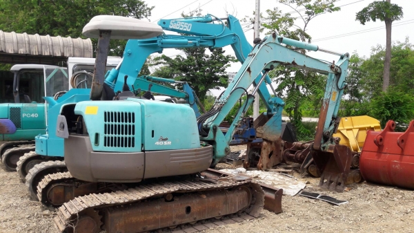 ขายรถขุดเล็ก KOBELCO SK40 ราคา 460,000 บาท สนใจติดต่อ 081-8833166