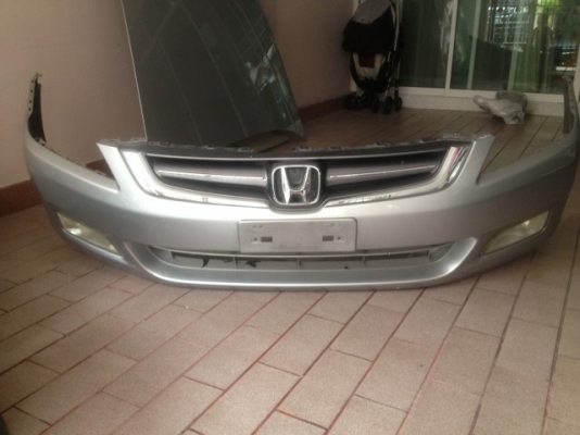 กันชนกระจังหน้าสปรอทไลทครบ ACCORD G7 2.4 สีบอรเงินสีตรงใส่ได้เรยสภาพดี