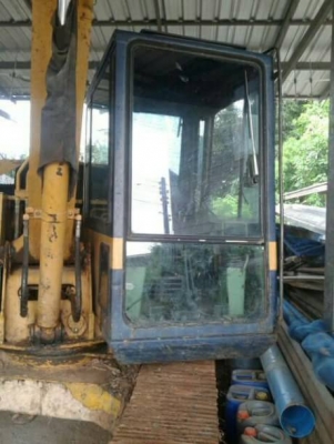 KOMATSU PC 60-5