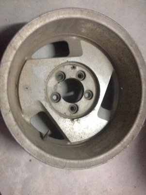 ขายแม็กหน้าลึกขอบ15กว้าง7นิ้ว