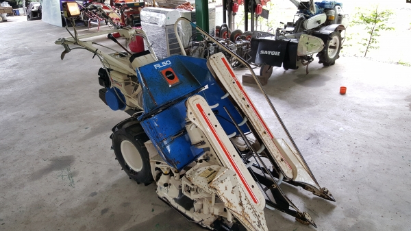 รถเกี่ยวข้าวแบบมัด 2 แถว รหัสสินค้า B2 - 6 รถเกี่ยวข้าวแบบมัด 2 แถว รหัสสินค้า B2 - 6