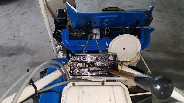 รถเกี่ยวข้าวแบบมัด 2 แถว รหัสสินค้า B2 - 6 รถเกี่ยวข้าวแบบมัด 2 แถว รหัสสินค้า B2 - 6