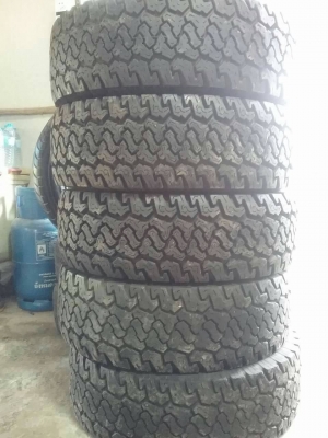 ฝากขายยาง Silverstone AT 265 70 16 ปี12 สวยๆ พร้อมใข้งาน 1ชุดแถมยางอะไหล่ให้อีกเส้น ขาย 8,500 บาท