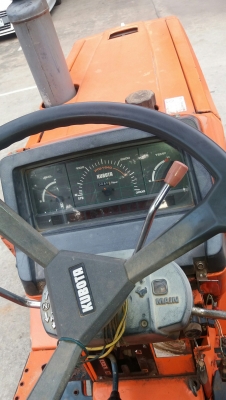 รถไถ Kobuta L1-26 4WD ใช้งานได้ครับผม ตัวเปล่า รถอยู่ปากช่องครับ