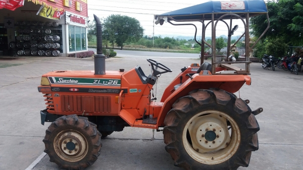 รถไถ Kobuta L1-26 4WD ใช้งานได้ครับผม ตัวเปล่า รถอยู่ปากช่องครับ