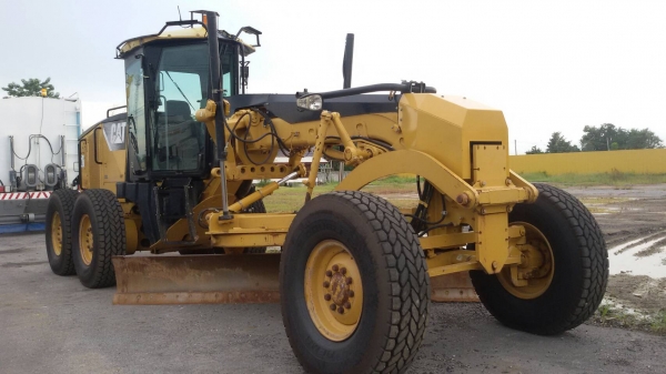 รถเกรด CAT 140M (เก่านอก อเมริกา)