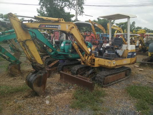 ลดราคาครั้งใหญ่รถขุด KOMATSU PC30-6 รถเก่านอกสภาพดี เครื่องยนต์ดี ใช้งานได้ทุกระบบ สนใจมาชมมาลองรถ