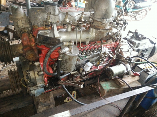 ขายเครื่อง hino ho7c สวยๆปั้มเช็คใหม่ พร้อมเกียร์ 7 เกียร์