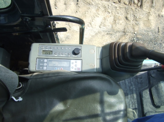 Kobelco SK135SR-1ES รถขุด รอนำเข้าจากญี่ปุ่น โทร. 080-6565422 (หนิง)