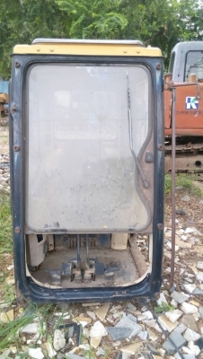 ขายหัวเก๋งรถแมคโคCAT-320 มีสองหัวแล้วแต่จะเลือก ราคาต่างกันนิดหน่อย สภาพตามรูปครับ