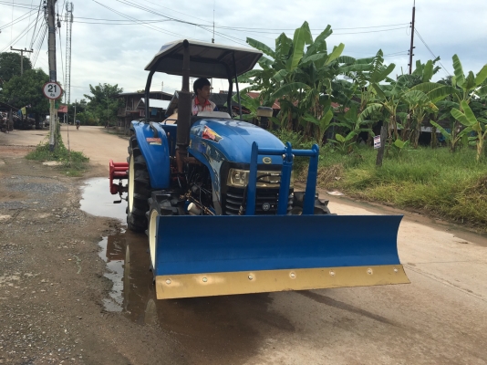 ขายรถไถแช้มป์6055