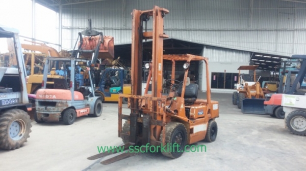 ขายรถยก TCM FD30Z7 3 ตัน เสาสูง 4.5เมตร