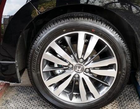 ล้อแม็ก Jazz gk top ขอบ 16 พร้อมยางป้ายแดง ตุ่มหน้าครบ