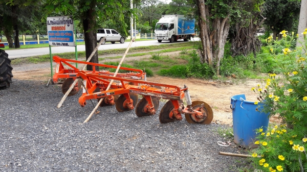 ขายรถไถL4708ใบมีดผาล4พร้อมใช้ครับ ขายรถไถL4708ใบมีดผาล4พร้อมใช้ครับ