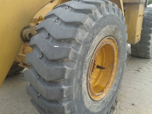 รถตัก CAT 950 F. สนใจติดต่อ 081 - 6079515