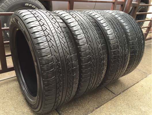ยาง Pirelli 265 50 20 ปลายปี12 ดอกเยอะ พร้อมใช้งาน ราคาไม่แพง