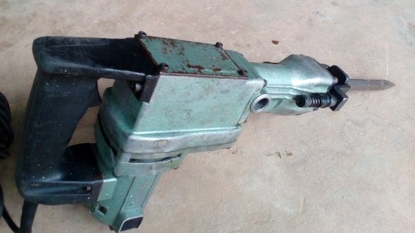 เครื่องสกัดคอนกรีต OKURA  รุ่น R-38E