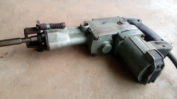 เครื่องสกัดคอนกรีต OKURA  รุ่น R-38E