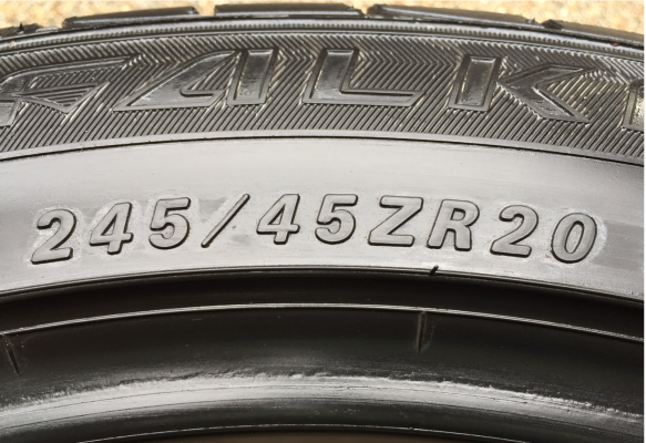 ยาง FALKEN 245 45 20 ปลายปี14 พร้อมใช้งาน ราคาไม่แพง ยาง FALKEN 245 45 20 ปลายปี14 พร้อมใช้งาน ราคาไม่แพง