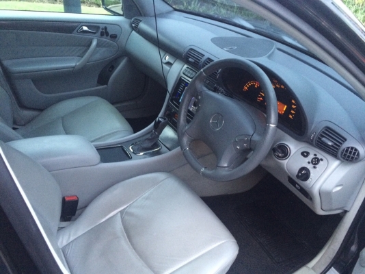 MERCEDES-BENZ C-CLASS C200 avantgarde เครื่อง 2000 ตัว TOP เจ้าของขายเอง MERCEDES-BENZ C-CLASS C200 avantgarde เครื่อง 2000 ตัว TOP เจ้าของขายเอง