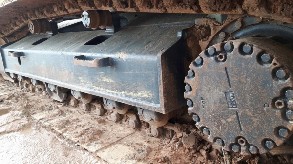 ขาย KOMATSU PC200-7 (3800 ชม.) รถสวยพร้อมใช้ โทร 081-4283210 ไอดีไลน์ Adul.14 ขาย KOMATSU PC200-7 (3800 ชม.) รถสวยพร้อมใช้ โทร 081-4283210 ไอดีไลน์ Adul.14