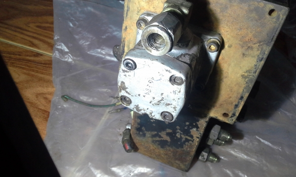 ปั้มไฮดรอลิค สี่สาย