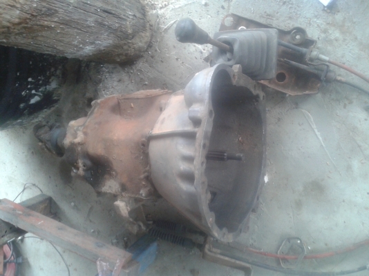 ขายเครื่อง อีซูซุ 4JB1  พร้อมเกียร มีเล่ม เครื่องพังขายตามสภาพ