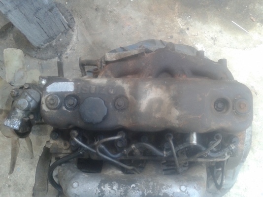 ขายเครื่อง อีซูซุ 4JB1  พร้อมเกียร มีเล่ม เครื่องพังขายตามสภาพ