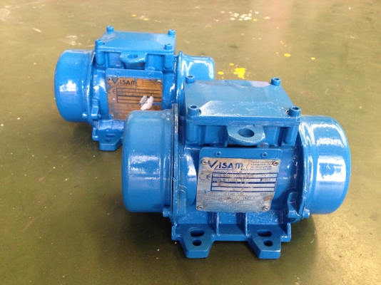ขายมอเตอร์สั่น-เขย่า Visam 1/4HP. 380V made in Italy สภาพดี(ทำสีใหม่) สั่นแรง วิ่งนิ่ม พร้อมใช้งาน มี 2ตัวครับ