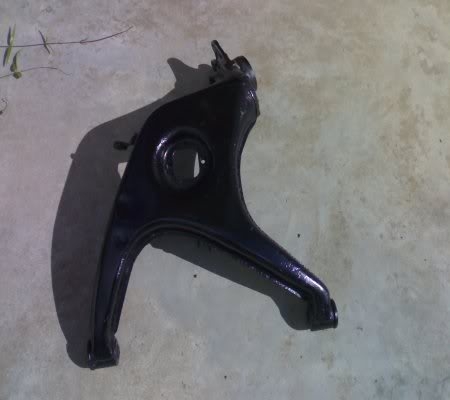 ต้องการขายปีกนกหลังด้านขวารถ BENZ W123 CE