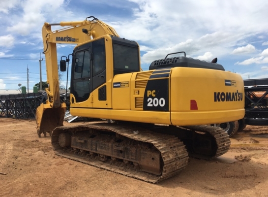 ขายดาวน์!! Komatsu PC200-8 ขายดาวน์!! Komatsu PC200-8