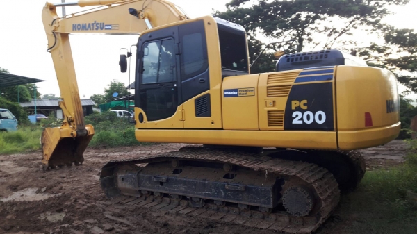 ขายดาวน์!! Komatsu PC200-8 ขายดาวน์!! Komatsu PC200-8